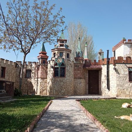 Castillo Esmeralda Las Gabias Exterior photo